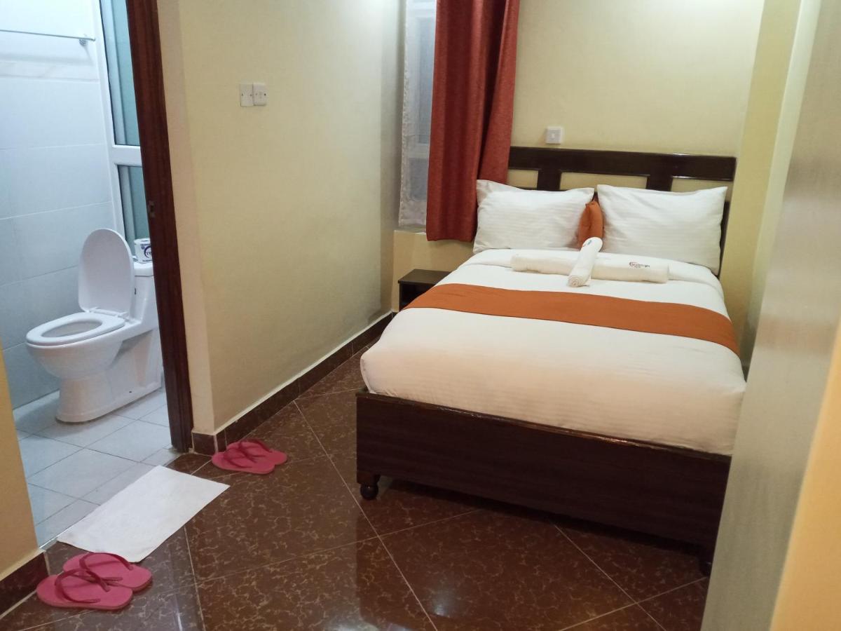 Claire De Lune Moonlight Hotel Nakuru Ngoại thất bức ảnh