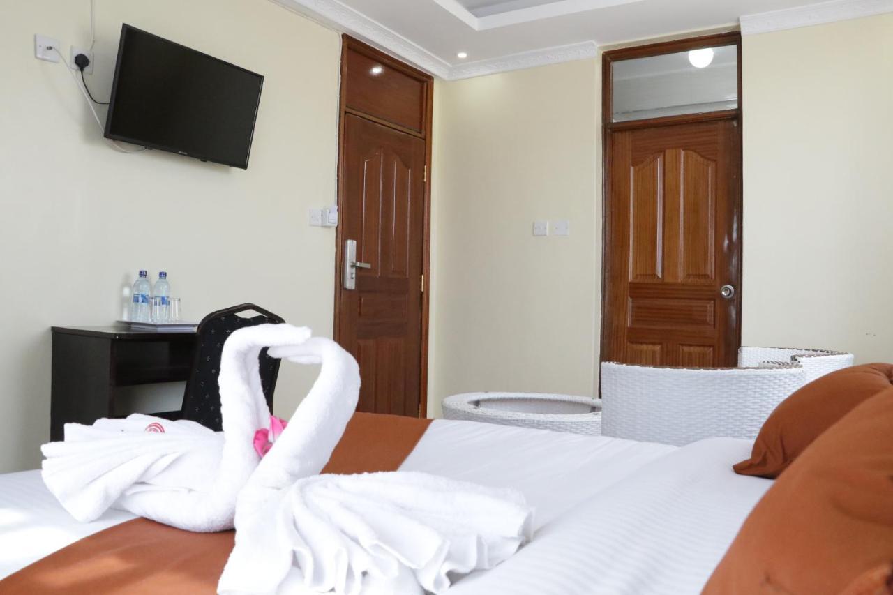 Claire De Lune Moonlight Hotel Nakuru Ngoại thất bức ảnh