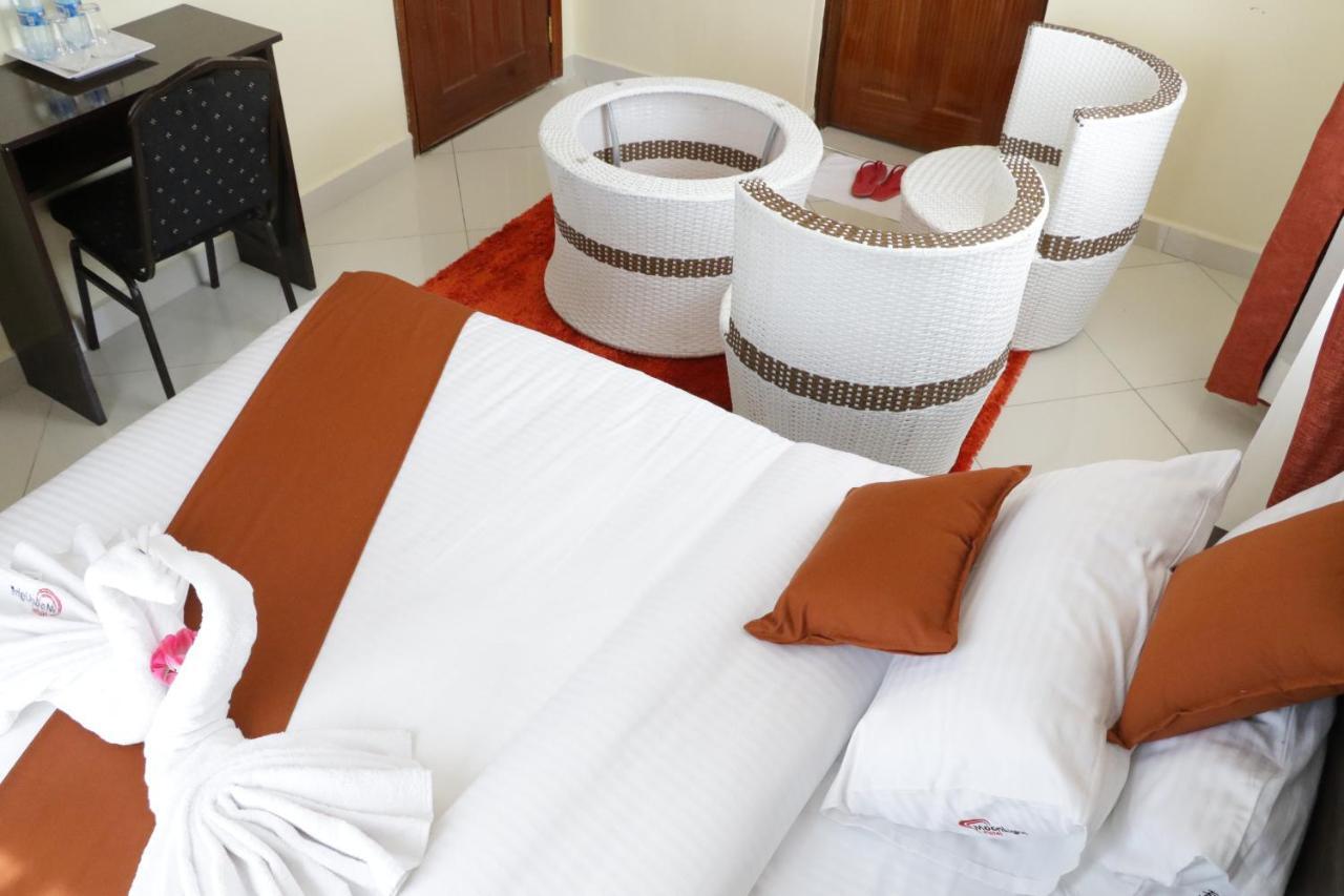 Claire De Lune Moonlight Hotel Nakuru Ngoại thất bức ảnh