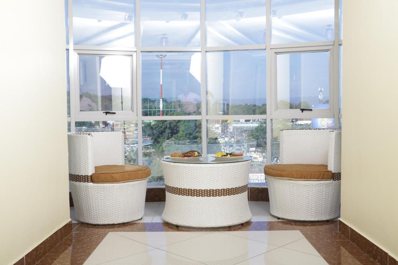 Claire De Lune Moonlight Hotel Nakuru Ngoại thất bức ảnh